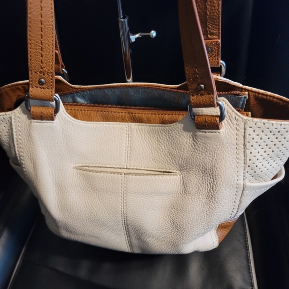 The Sak Shoulder Bag - Picture 3 of 8